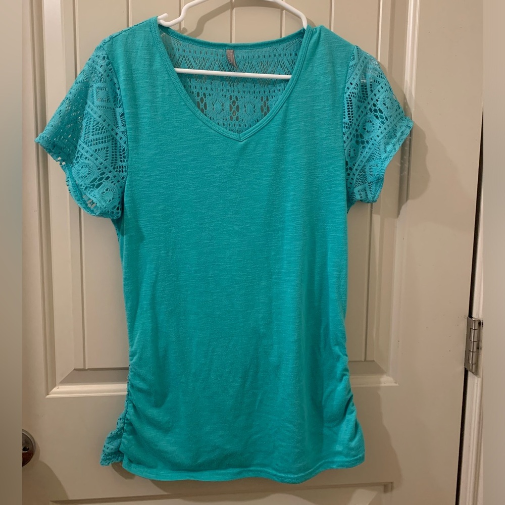 Vanity Essentials Boho Lace Tee